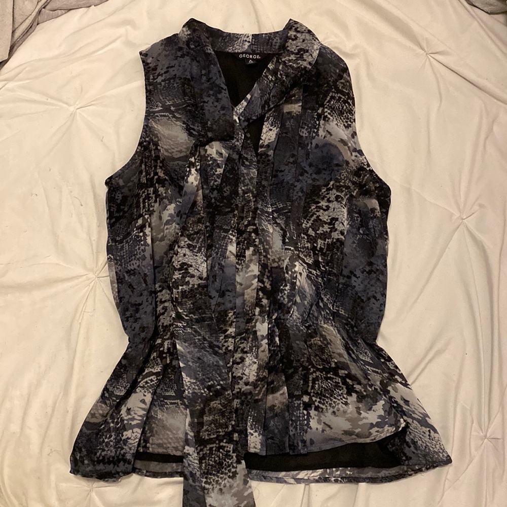 ✨2/$10 George Professional Top